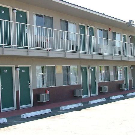 American Budget Inn And Suites-Modesto Exteriér fotografie
