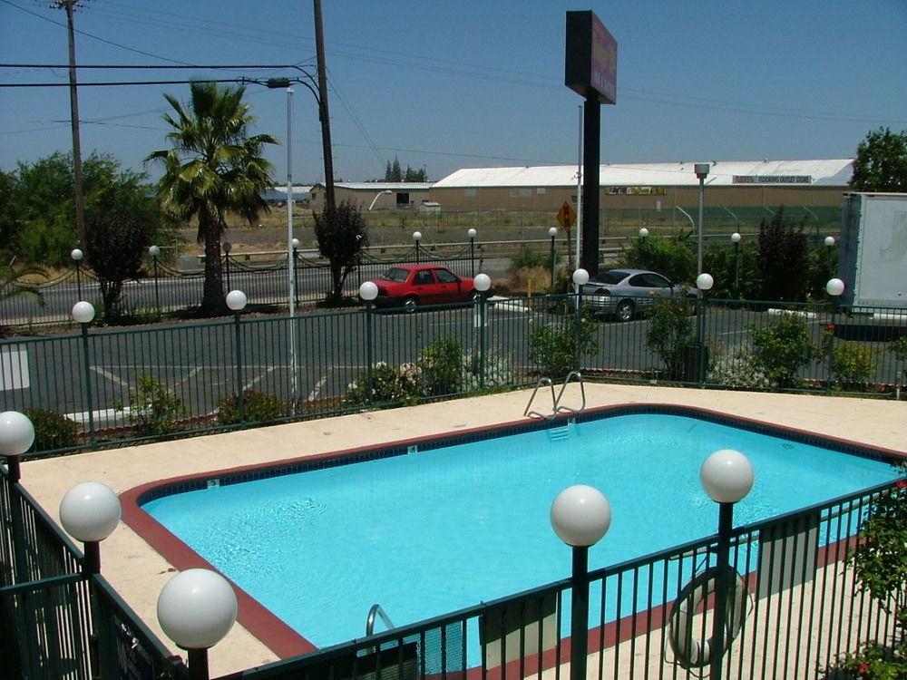 American Budget Inn And Suites-Modesto Exteriér fotografie
